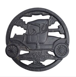 Vintage Cast Iron Ford Model T Roadster Kitchen Trivet Virginia Metal Crafters